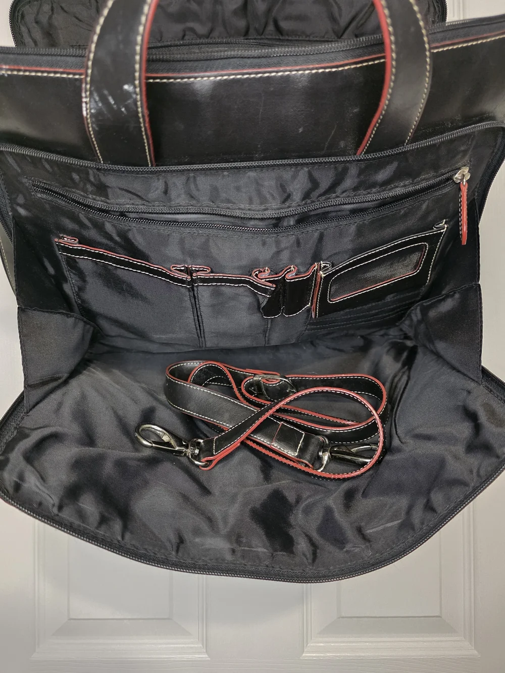 Lodis Black Leather Laptop Briefcase Shoulder Strap, Solid, Zip Closure